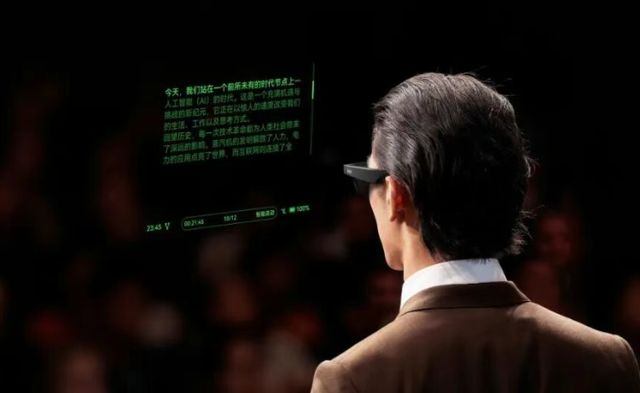 乐奇Rokid劈出AI眼镜元年pg电子免费模拟器游戏破竹之刃(图17)